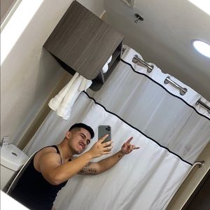 Meet your Posher, Anthony